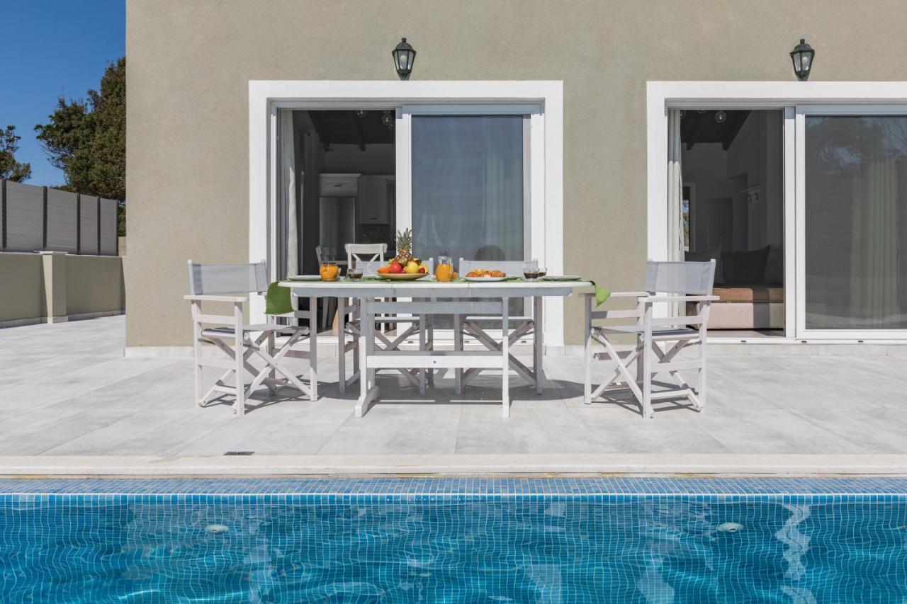 Villa Alonaki Bay CChalikounas Buitenkant foto